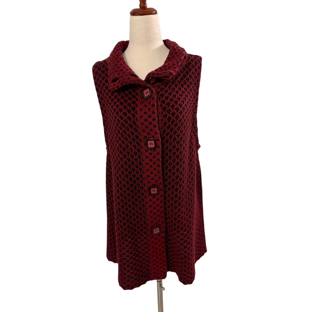 Habitat Women’s Medium Red Black Sleeveless Knit Sweater Vest Button Front